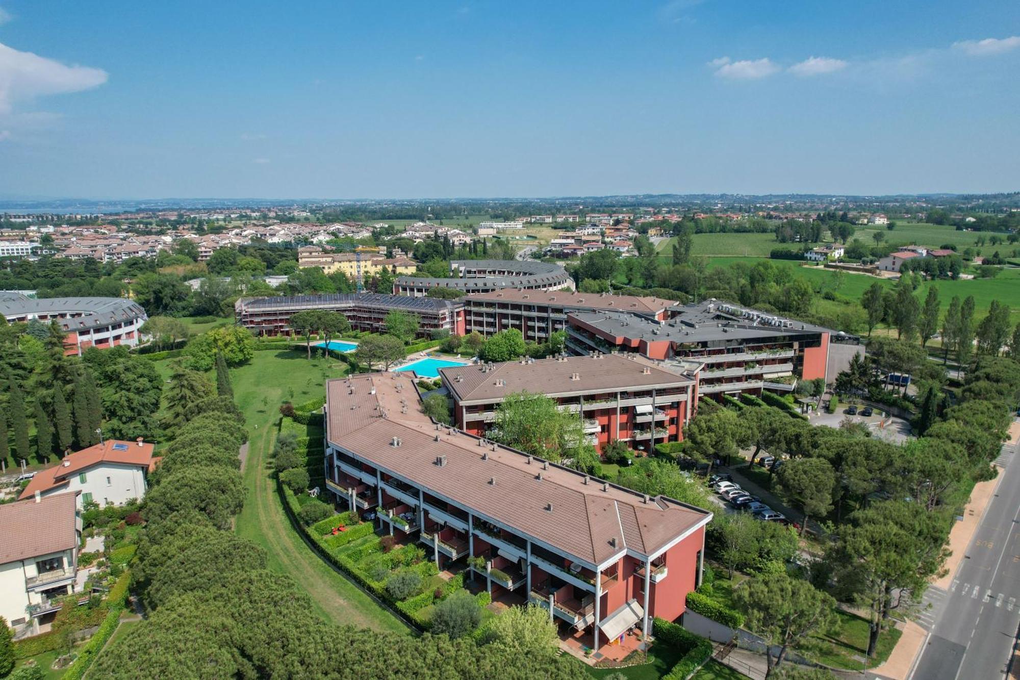 Breeze Apartment ديسينسانو ديل غاردا المظهر الخارجي الصورة